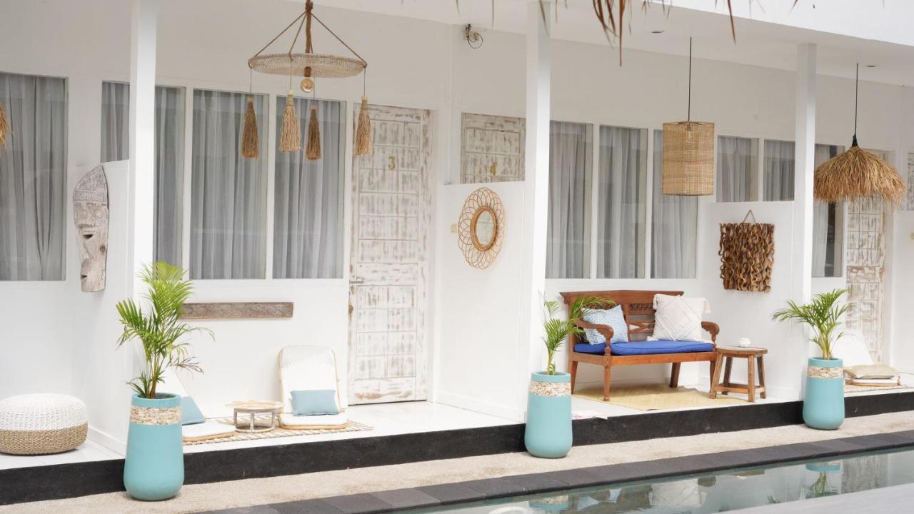 The White Bay Hotel Gili Trawangan Buitenkant foto