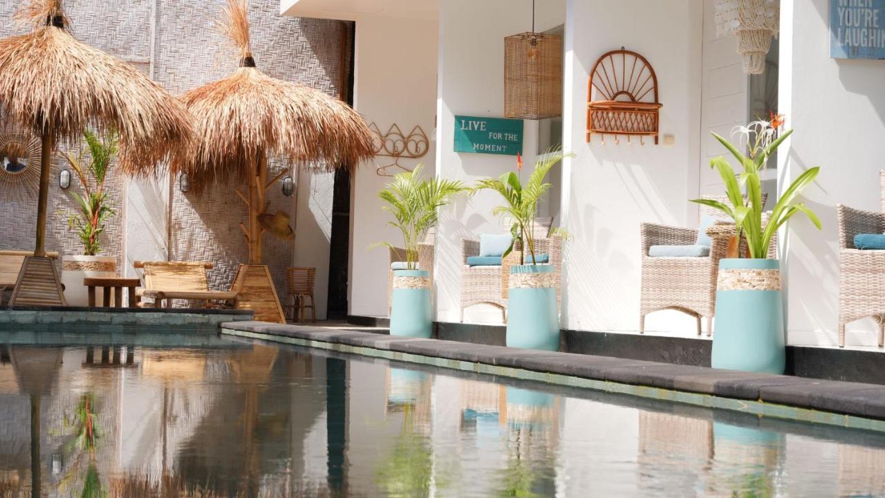 The White Bay Hotel Gili Trawangan Buitenkant foto